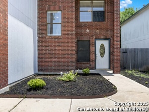 Photo - 7622 Alverstone Way