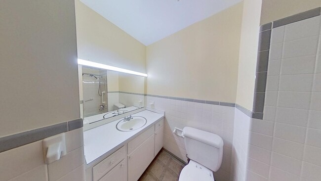 Photo - 315 W Main St