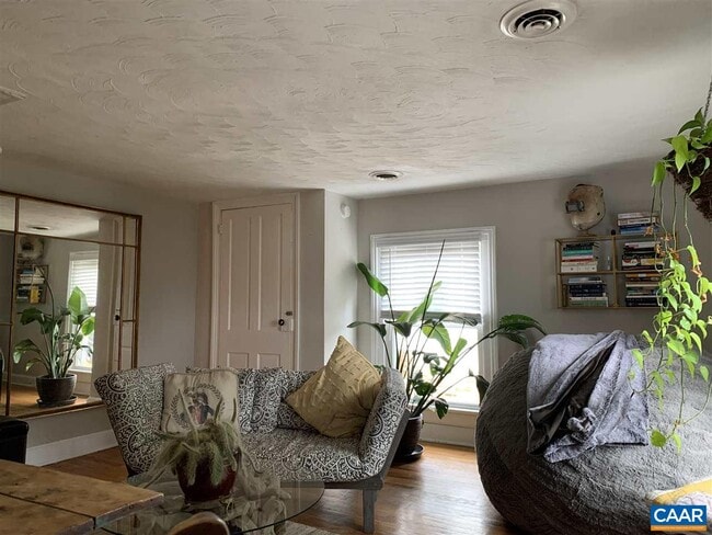 Photo - 804 Hinton Ave