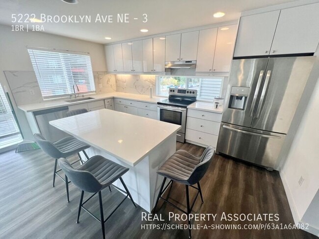 Photo - 5222 Brooklyn Ave NE Unit 3