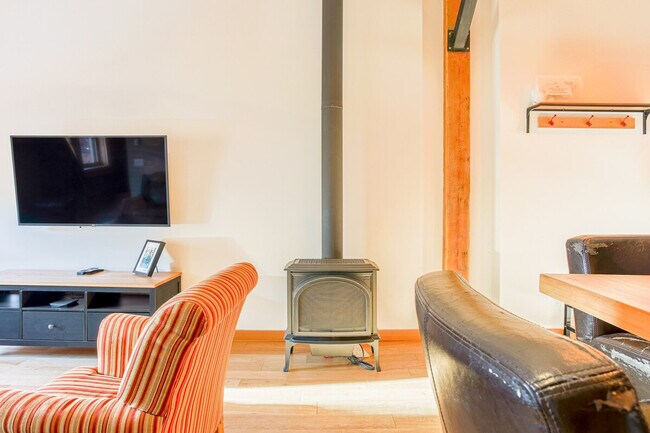 Photo - 361a 1st Ave Unité SI ID1386646P