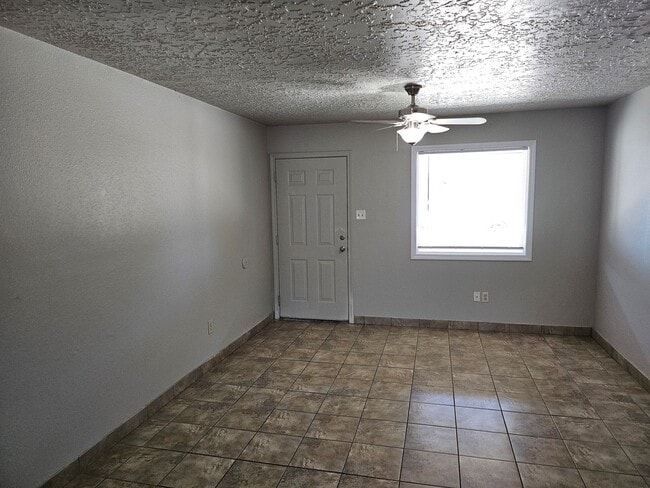 Photo - 1549 Arizona Dr Unit APT 3