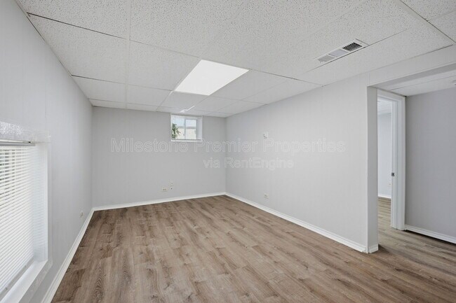 Photo - 310 S Barrett Ave Unit 101
