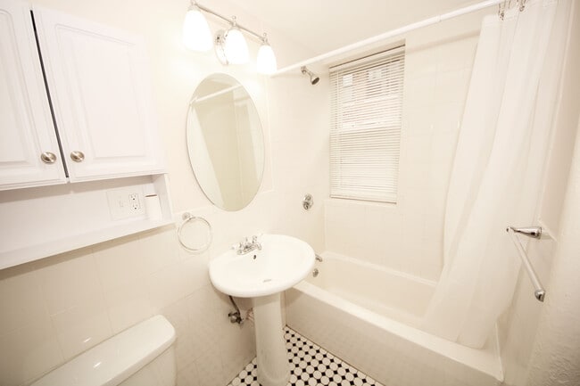 Photo - 4 Chiswick Rd Unidad 24 Rental