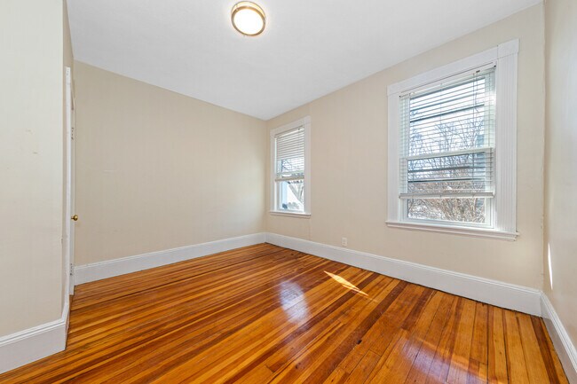 Photo - 46 Brackett St