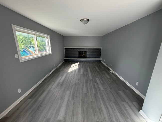 Photo - 1521 Berrywood Ln