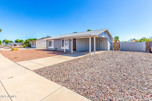 Photo - 2731 E Charleston Ave