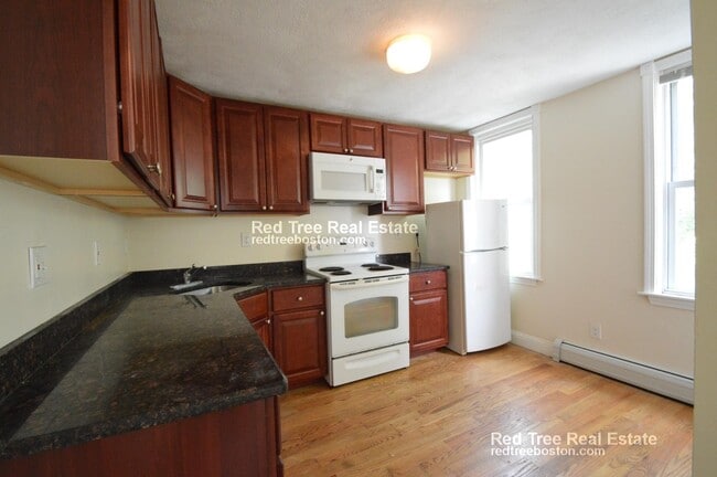 Photo - 10 Leverett St Unit 2