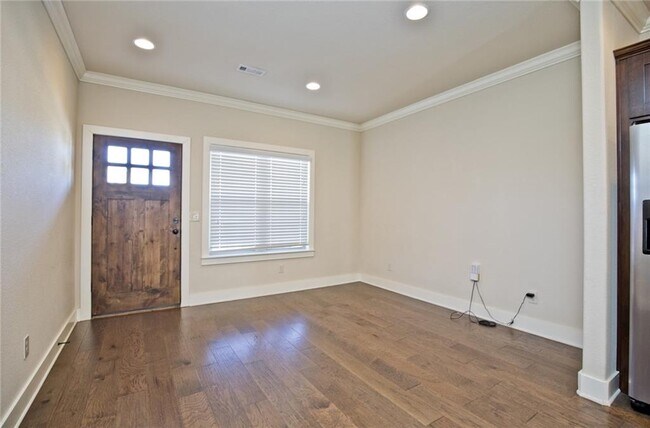 Photo - 3115 SW Hillstone Ave