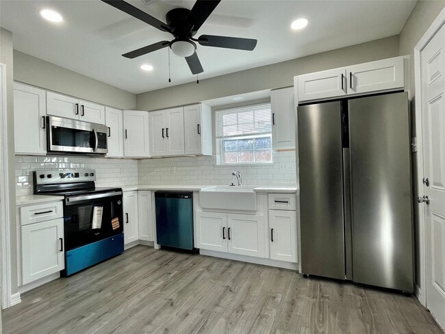 Photo - 4600 39th St E