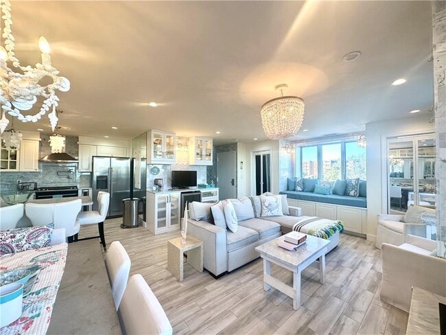 Building Photo - 312 America