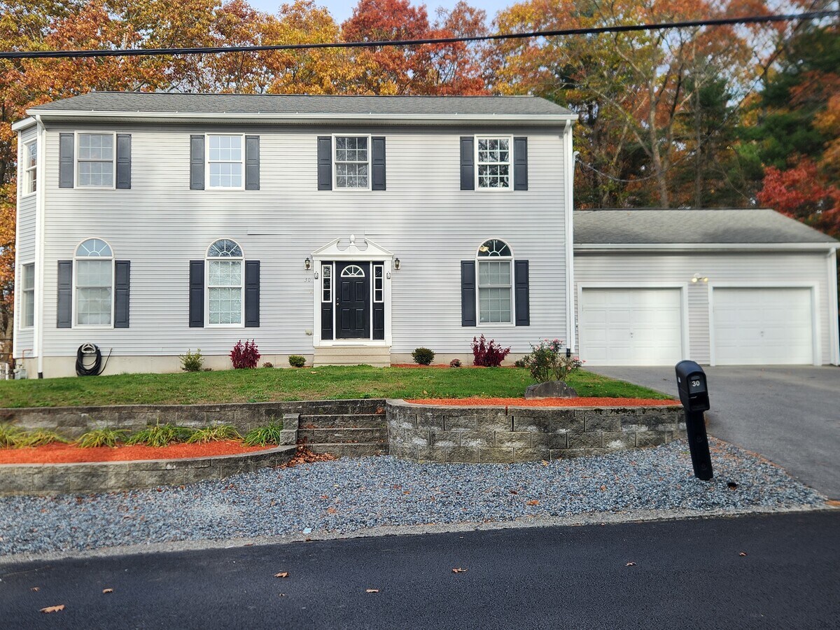 Photo - 30 Mary Ann Way