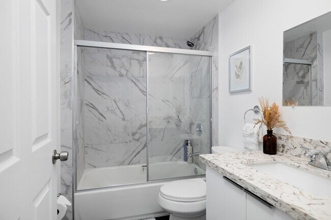 Photo - 4157 Normandie Ave Unit #4157