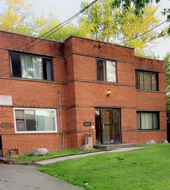 Photo - 2613 Chesterfield Ct