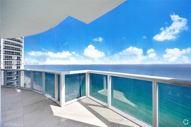 Building Photo - 18101 Collins Ave Unit 4909 Rental