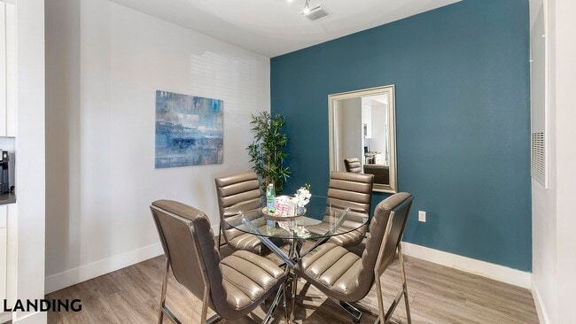 Photo - 4950 W Prescott St Unidad 5104