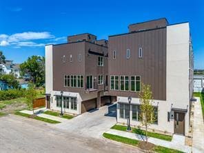 Building Photo - 2820 Weisenberger St