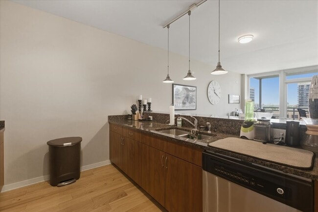 Photo - 757 N Orleans St Unit 705