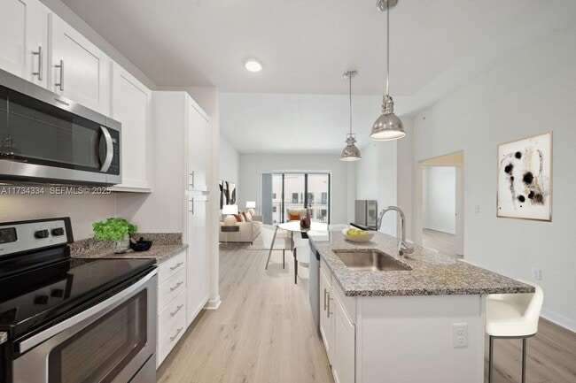 Building Photo - 3333 Central Gardens Cir Unit Elite