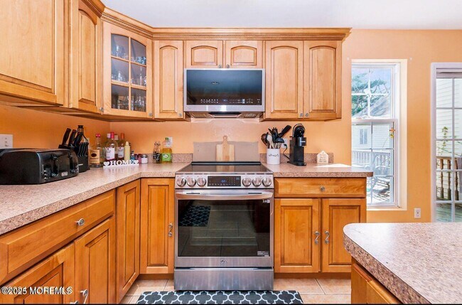 Photo - 627 Eltone Rd