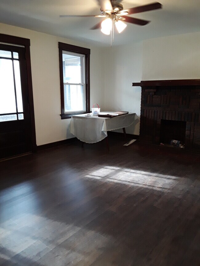 Sala de estar - 339 Semple St Unidad 3-4 BR House