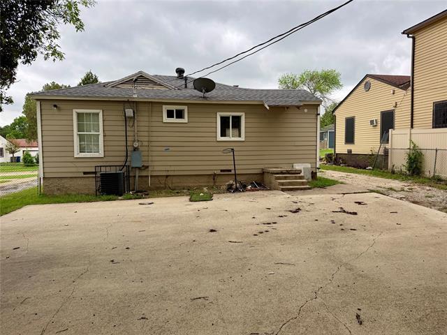 Photo - 2303 Deer Path Dr