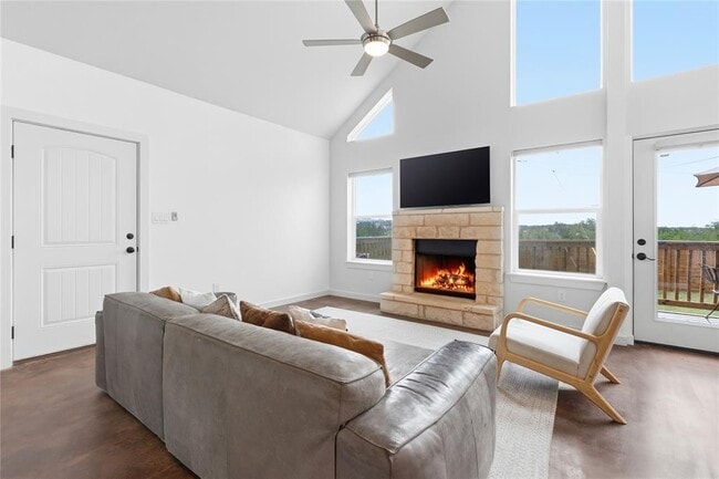 Photo - 10412 Parkwood Dr