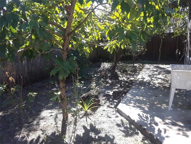 Photo - 1303 Candlewyck Dr