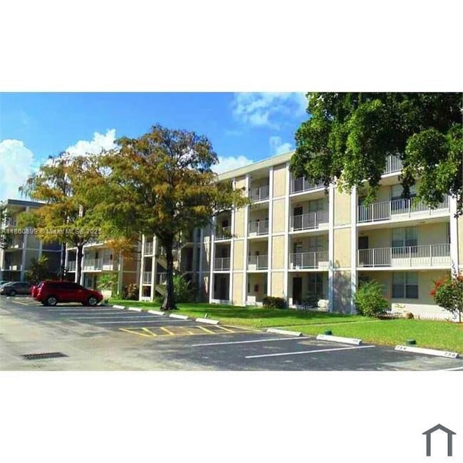 Building Photo - 2998 NW 48th Terrace Unit 326 Rental