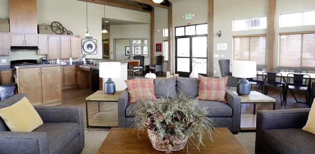 Photo - Copper Creek Apts