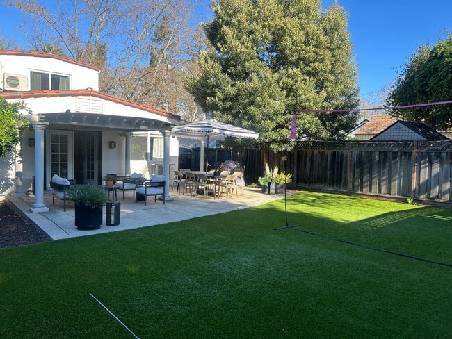 Photo - 819 Myrtle St