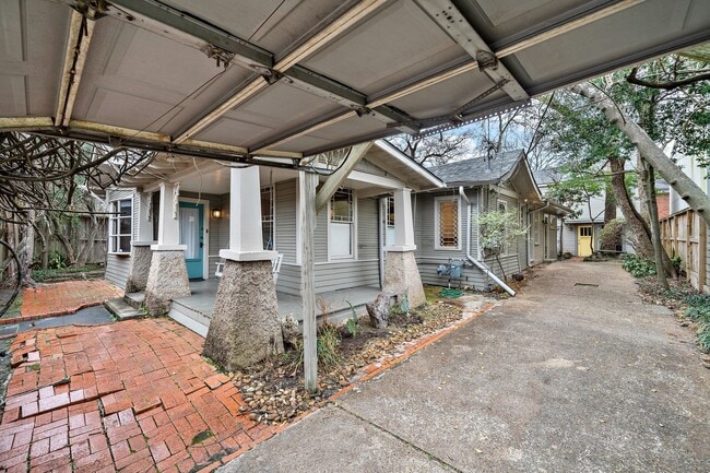 Photo - 1517 Indiana St