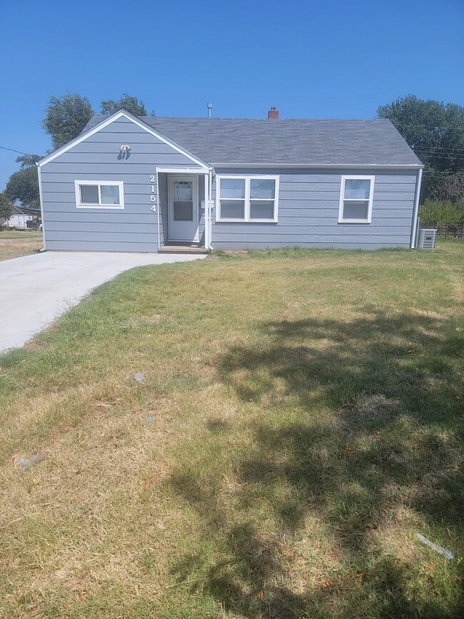 Photo - 2154 S Seneca St