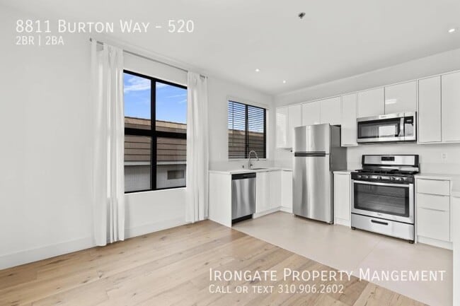 Photo - 8811 Burton Way Unidad 520