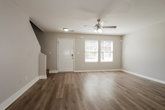 Photo - 10060 Nolton Cir