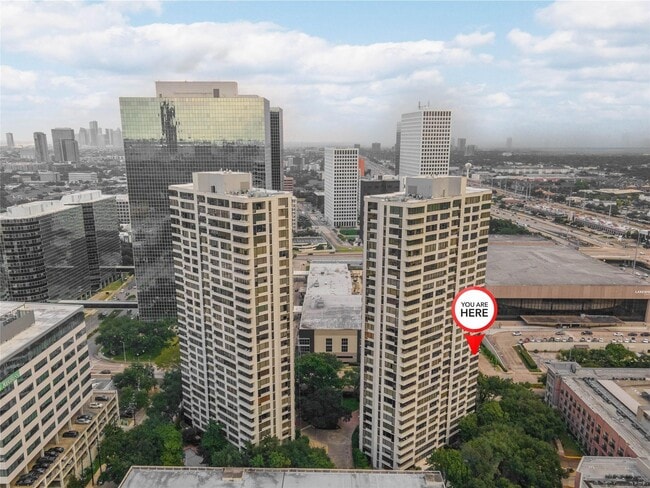 Photo - 15 Greenway Plz Unit 10G