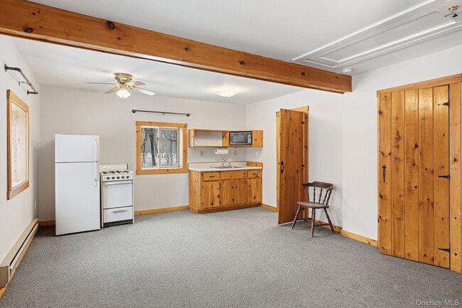 Building Photo - 744 Milltown Rd Unit 55B