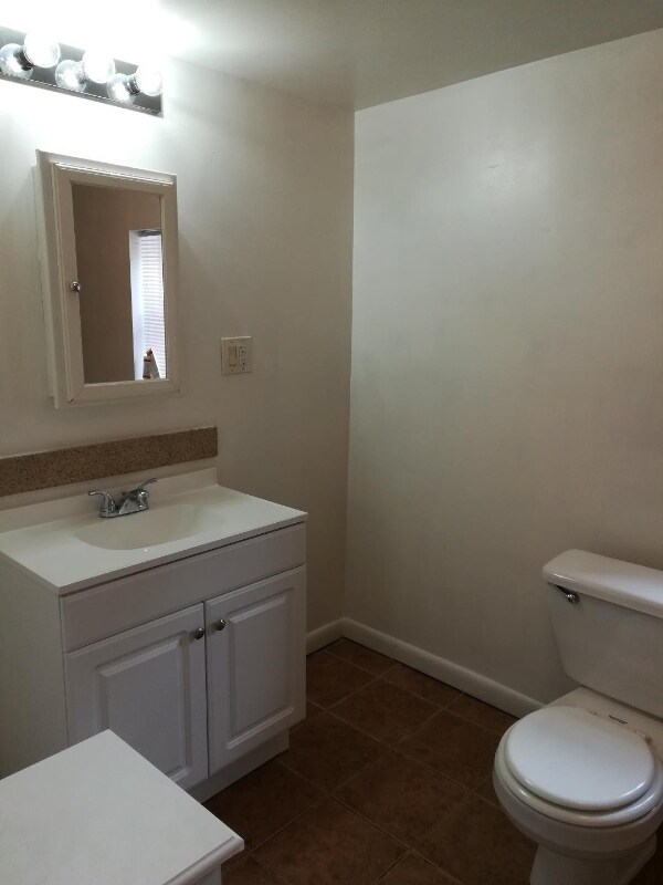 Photo - 4517 Worth St