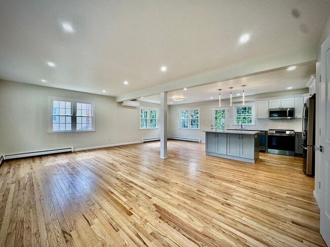 Photo - 38 Pepperbush Ln
