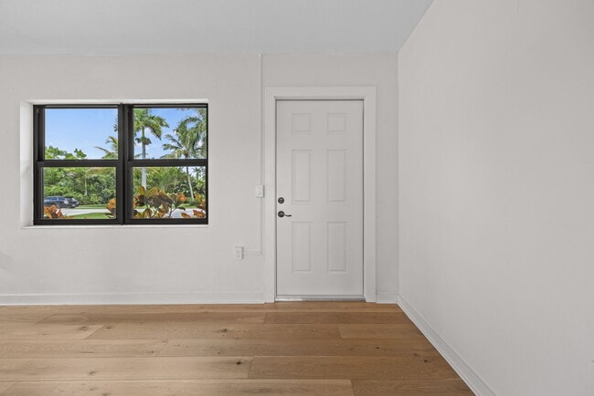 Photo - 1442 Olmeda Way