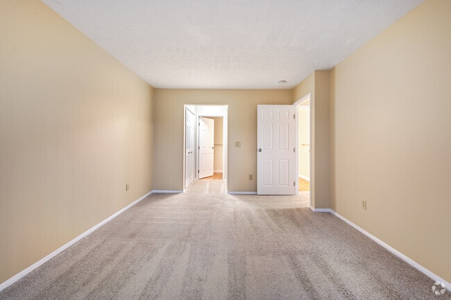 2BR, 2BA - 1135SF
