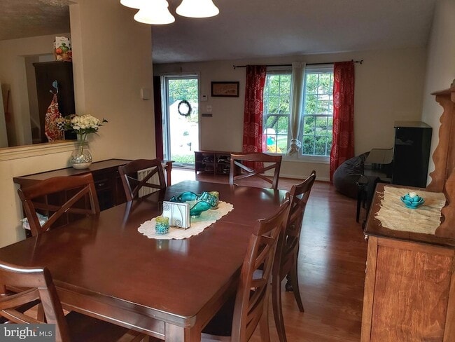 Photo - 7109 Upper Mills Cir