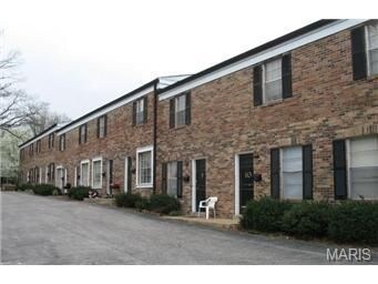 Primary Photo - 2831 Laclede Station Rd