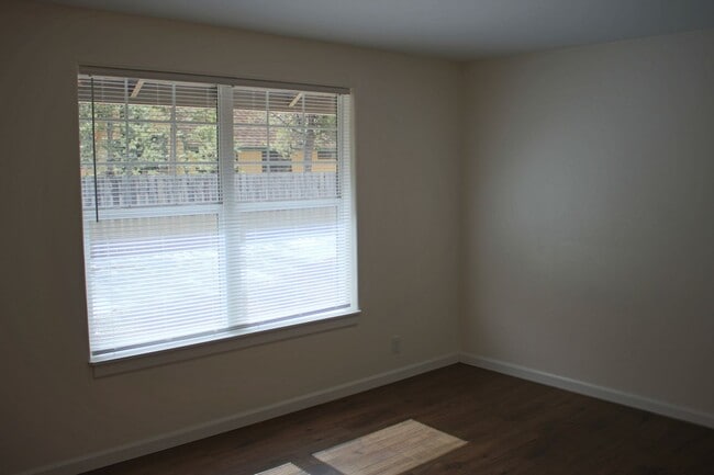 Photo - 3 Bedroom House For Rent in Oregon Water Wonderland