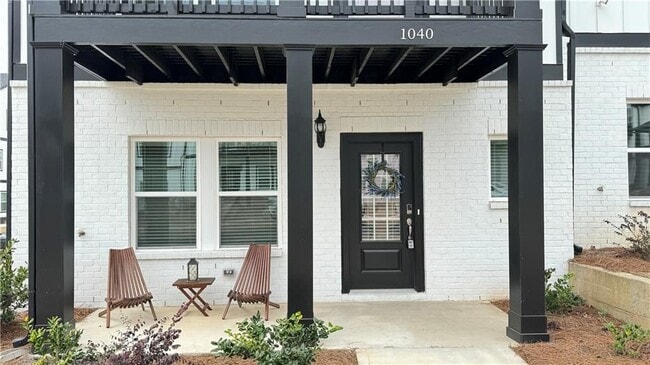 Photo - 1040 Knoxboro Ln