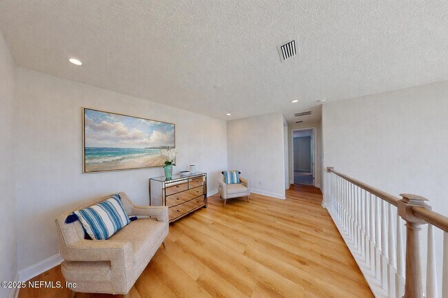 19 Spinney Ln