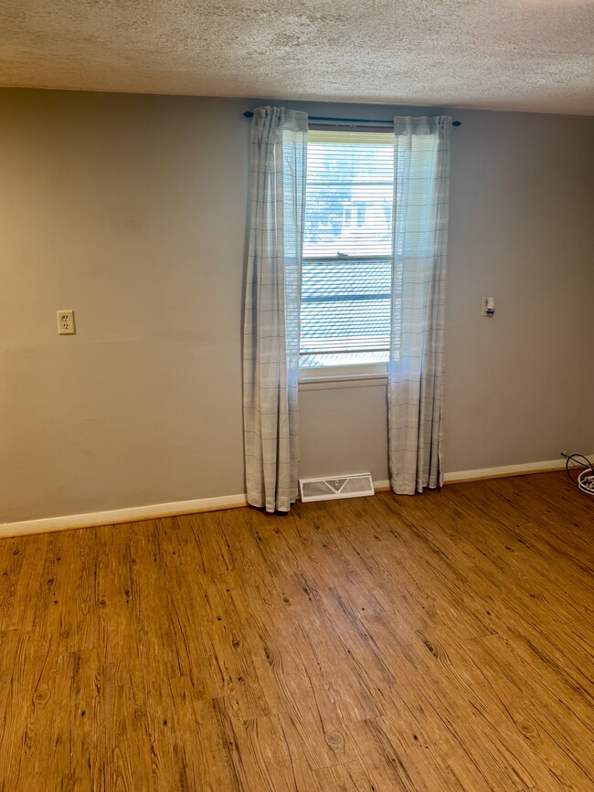 Photo - 214 W Thomas St Unit 3