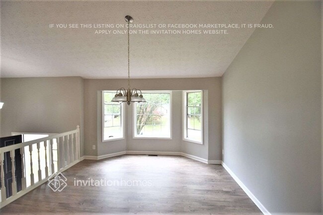 Photo - 550 Elizabeth Heights NE