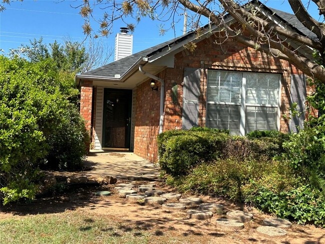 Photo - 2909 Shiloh Ln