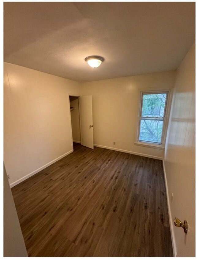 214 S Third St - 214 S Third St Unit Apt 2
